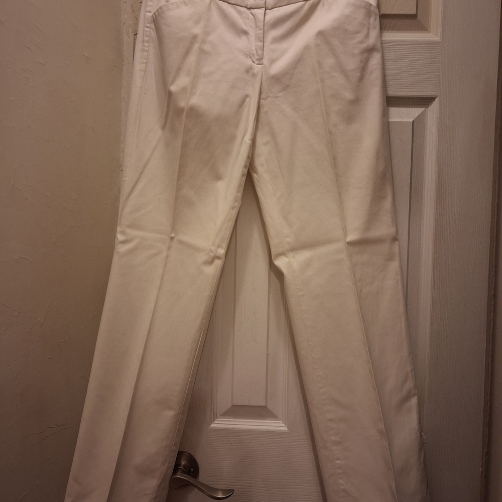 Express Straight Leg Pants in Cream